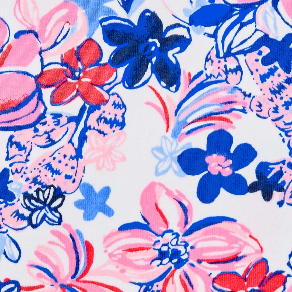 NWT/ NIP Lilly Pulitzer Zip top Wallet Resort White Party Like a Lobster 6.4Lx4H - Picture 3 of 11